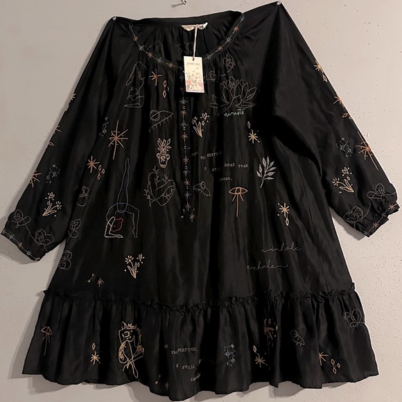 100% SILK Johnny Was  mini dress   Dry Clean Only NWT - Picture 2 of 10